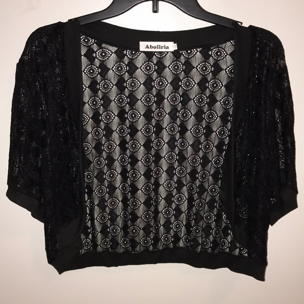 💃🏻 Short Sleeve Lace Bloero